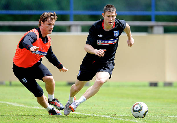 并采用尖端 并采用尖端