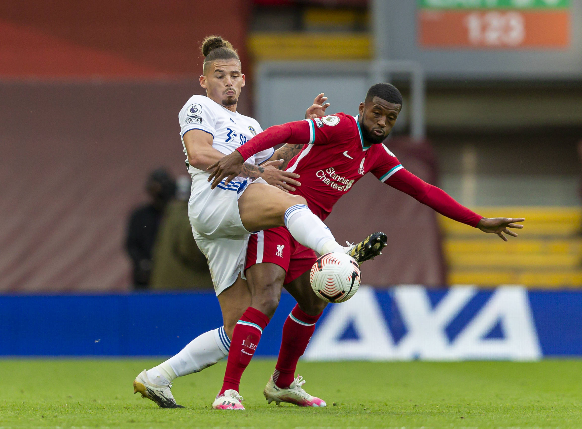 方防线间 方防线间